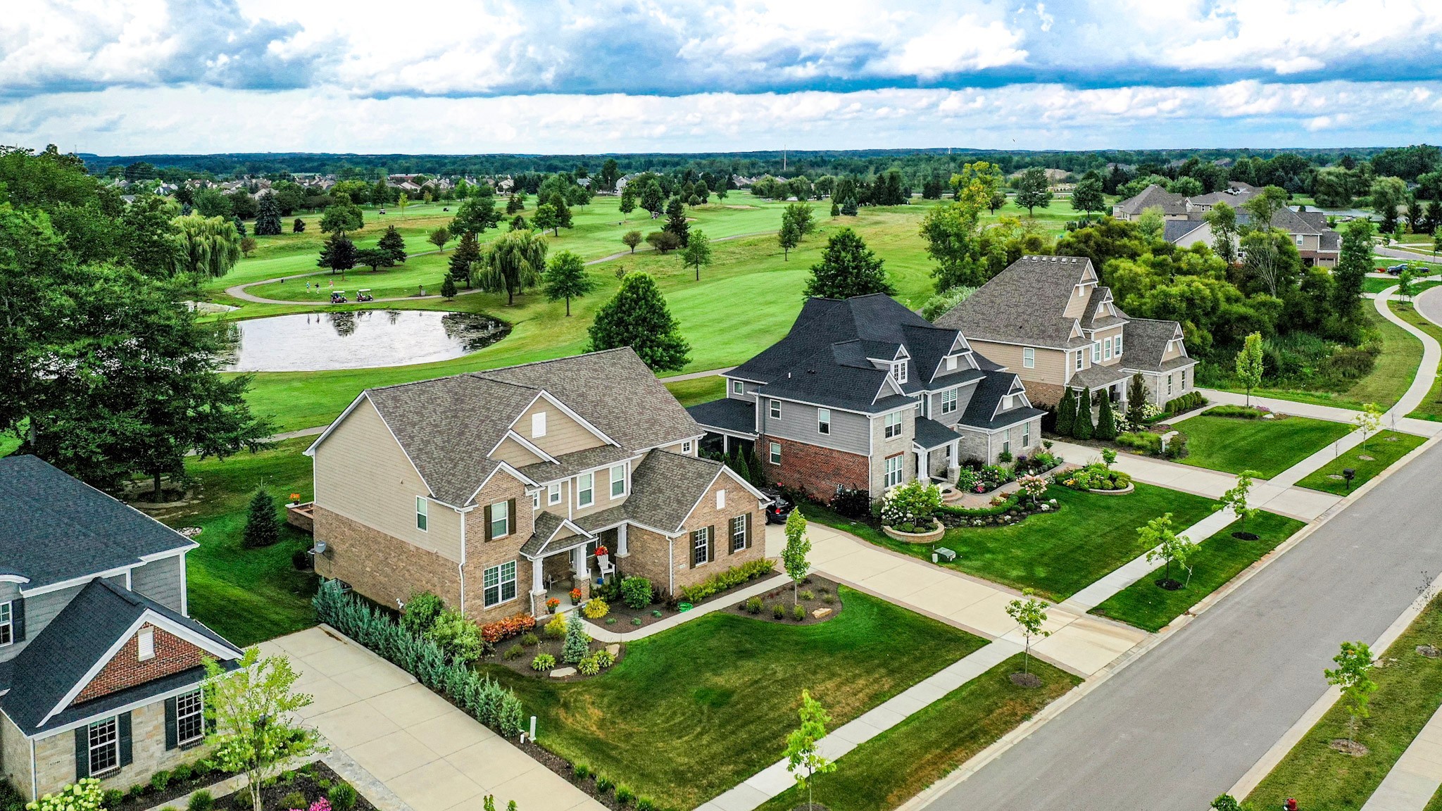 Tanglewood South Lyon aerial overview - 11