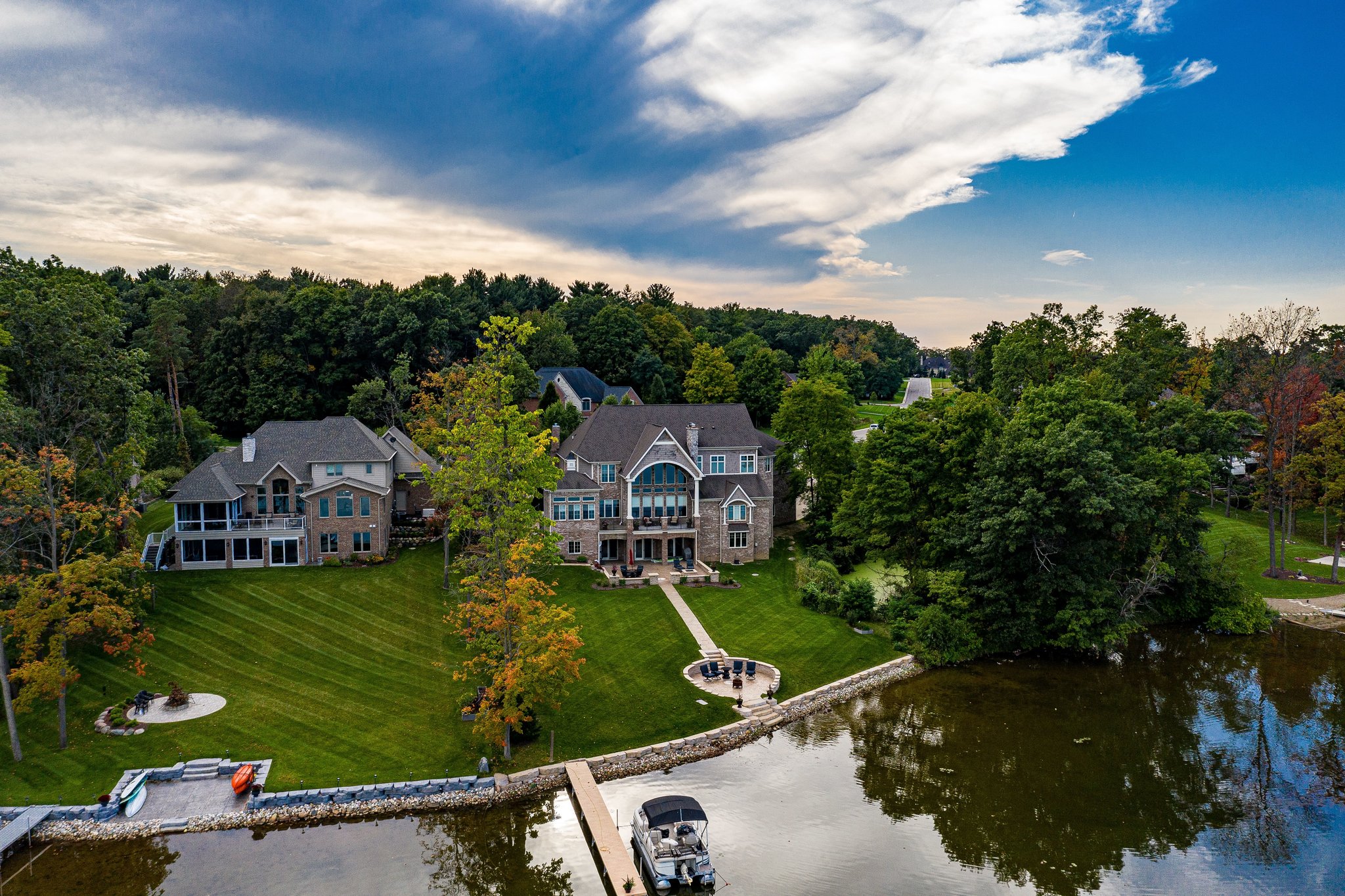 A beautiful view of summer nights in Pine Creek